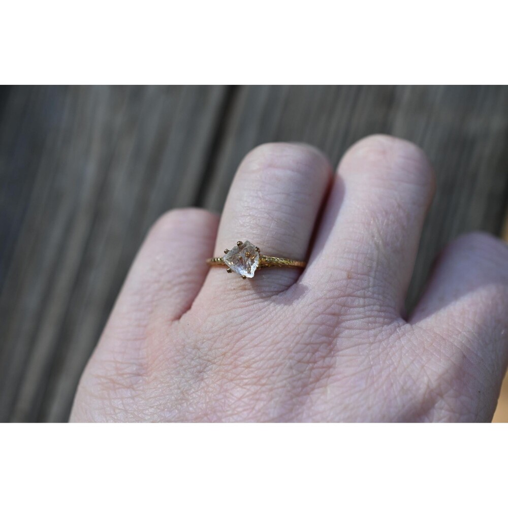 Engagement ring 10k yellow gold and Lake County diamond ring - Picture 6 of 10